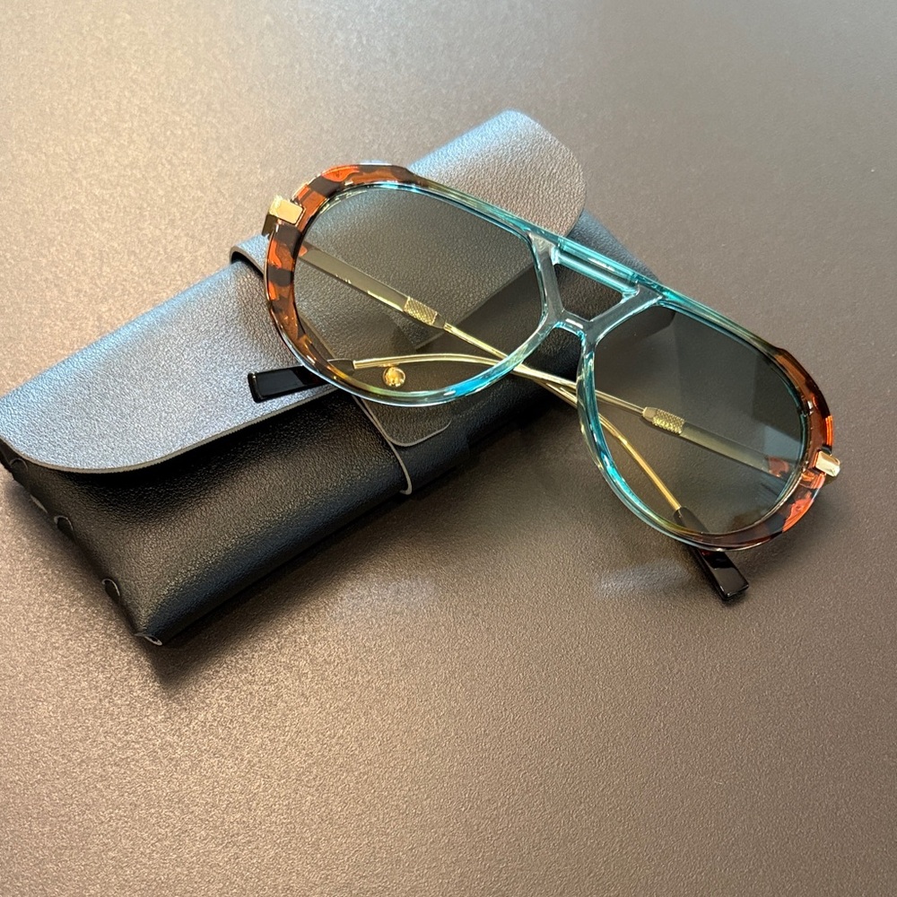 Jack Hafford Stylish Blue and Tortoise Sunglasses